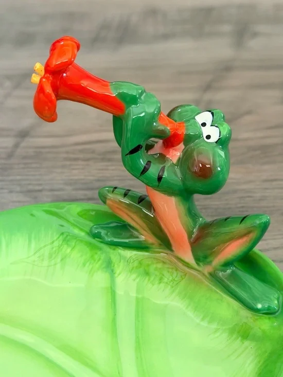 Tiana’s Place Leaf-Shaped Ceramic Tray with Pink Bowl Disney Princess and Frog - Picture 3 of 9